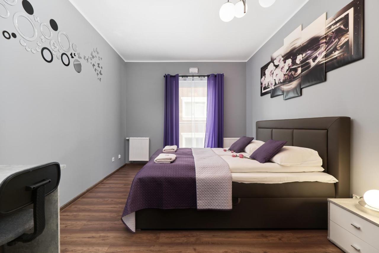 Apartments Wroclaw Jana Pawla II With Free Parking Wroclaw By Noclegi Renters Breslávia Exterior foto